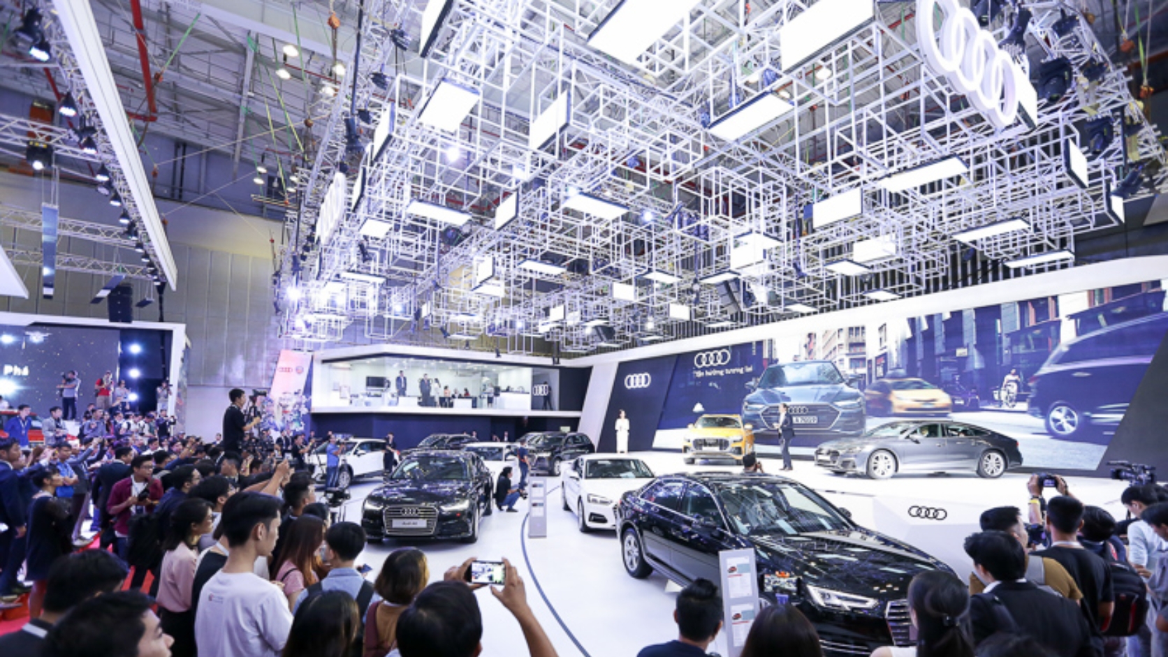 Melody Productionworx thiết kế và thi công gian hàng triển lãm cho thương hiệu AUDI tại TTTL SECC, Quận 7